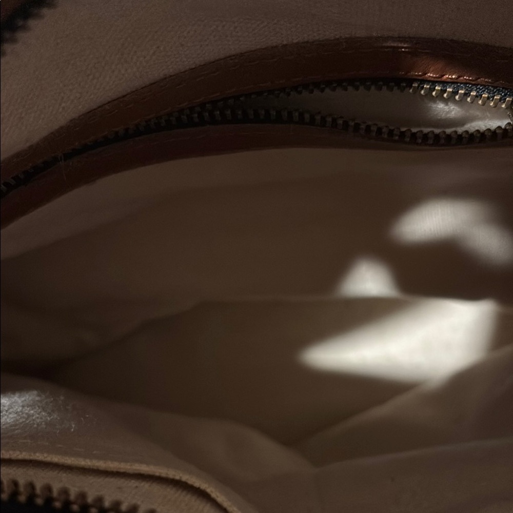 Black and White Geometric Satchel with Leather Accents - Picture 5 of 12